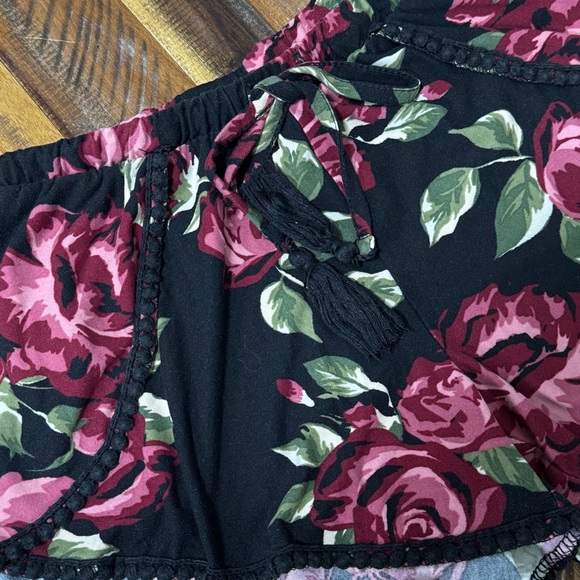 Burgendy Rose Hot Kids Shorts - Picture 3 of 13